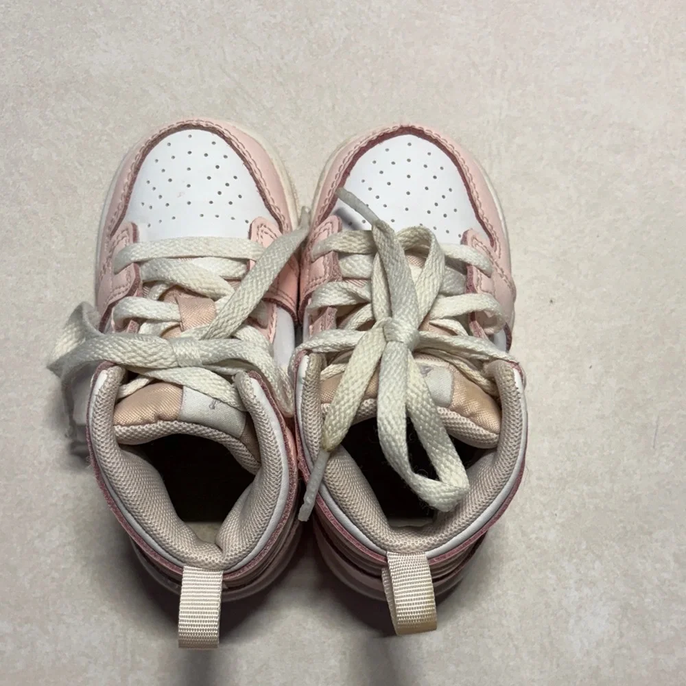 Nike Kids Light Pink and White Sneakers
